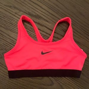 Nike Dri-fit Swoosh Sport Pra